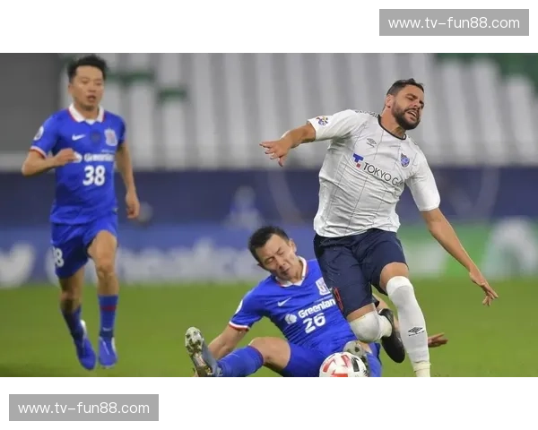 霓虹下的蓝影风暴：申花与东京，一场关于信仰与未来的“双城记”